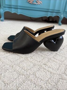 Lemonade Black Heart Heel Slide Sandals size 5.5